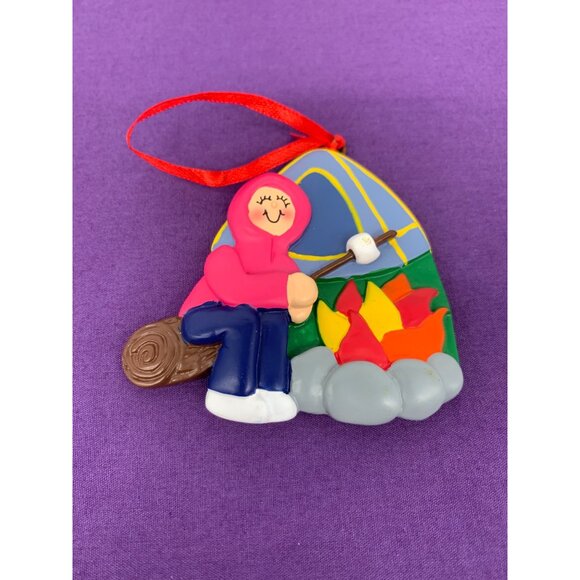 2016 Ornament Central Christmas Tree Hanger Campfire Girl Roasting Marshmallow - Picture 4 of 6